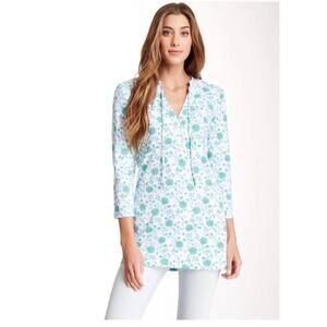 J. McLaughlin Bungalow Floral Tunic V Neck Floral Top Size Medium